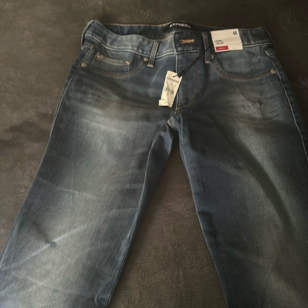 Express NWT